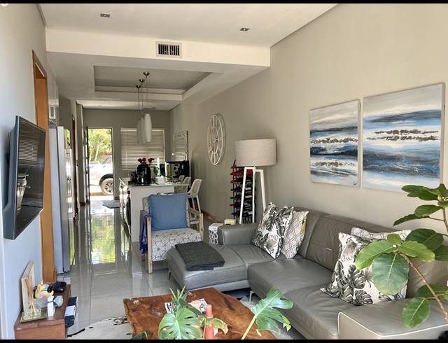 2 BEDROOM APARTMENT FOR SALE IN SHAKAS ROCK